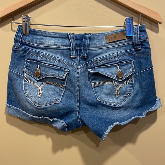 YMI booty Jean shorts - Picture 4 of 4